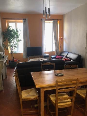 Agreable, Touche Exotique Apartment Carcassonne Bagian luar foto